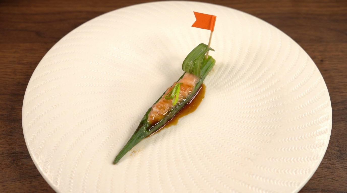 Originelle Okra-Garnelen-Schiffchen