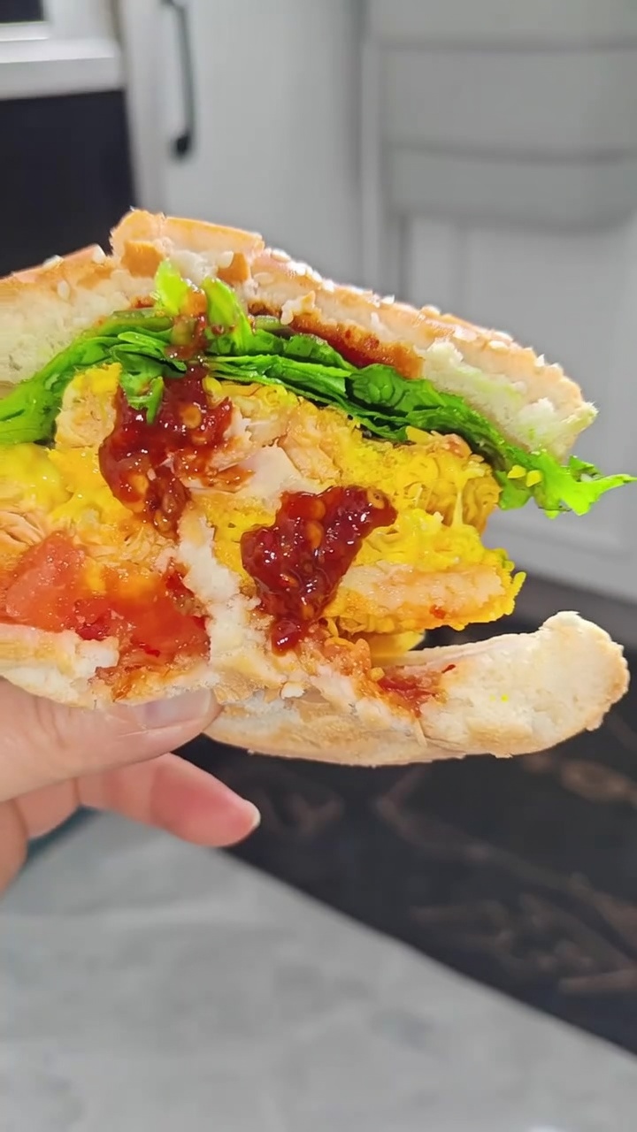 Knuspriger Hähnchen-Burger aus der Heißluftfritteuse