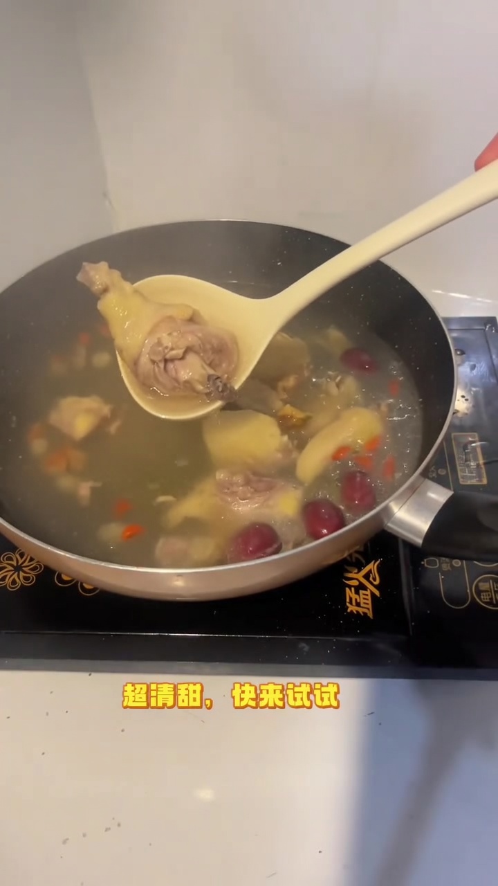 Sand-Ingwer-Hühnersuppe